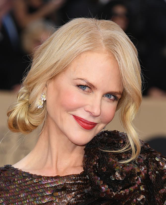 LOS ANGELES, CA - 21 JANVYE: Aktè Nicole Kidman ale nan 24th Anyèl Screen Actors†Guild Awards nan Shrine Auditorium nan 21 janvye 2018 nan Los Angeles, Kalifòni. (Foto pa Steve Granitz/WireImage)