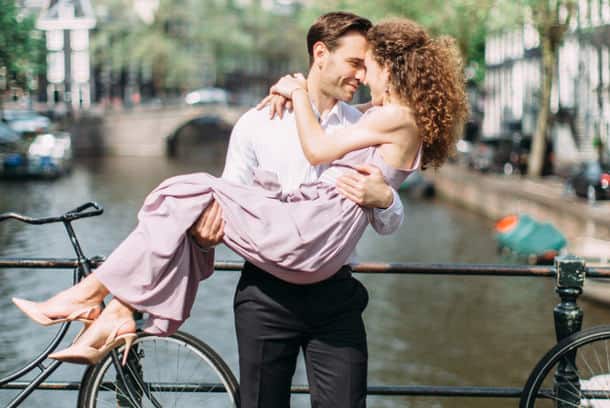 زواج ليوم واحد في أمستردام لتشجيع السياحة